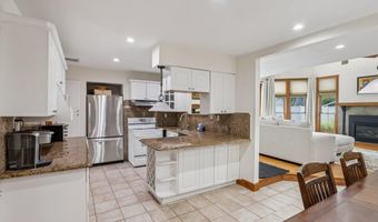40 North Cir, Aberdeen, NJ 07747