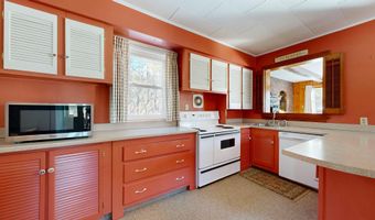 119 W Auburn Rd, Auburn, ME 04210