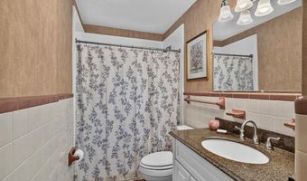 379 NE Morningside Ln, Abingdon, VA 24210
