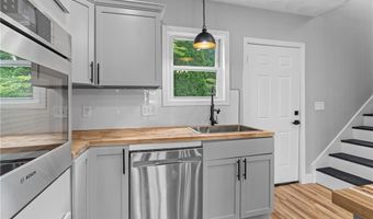 51 Alto St, Cranston, RI 02920