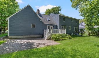 15 Secluded Dr, Narragansett, RI 02882