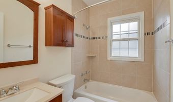 4023 18TH Rd N 2, Arlington, VA 22207