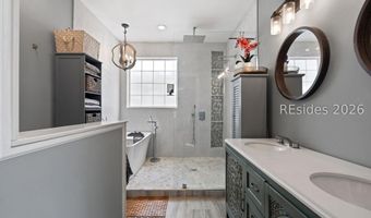 17 6th Ave, Bluffton, SC 29910
