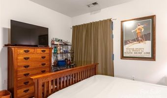 332 Appeldoorn Cir, Asheville, NC 28803