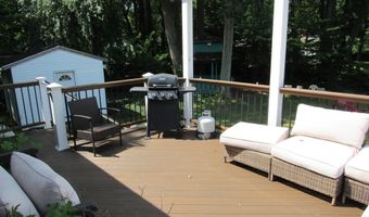 2910 N WESTMORELAND St, Arlington, VA 22213