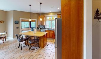 2704 Campus Ln, Albert Lea, MN 56007