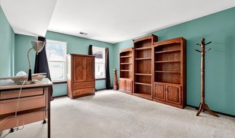 740 Woodside Trails Dr 103, Ballwin, MO 63021