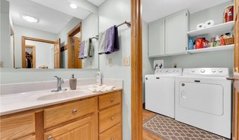 9903 Vermilion Rd, Amherst, OH 44001