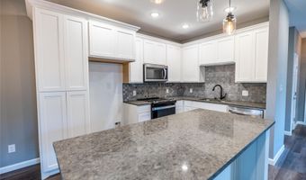 207 S James St, Alvarado, TX 76009