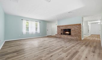 9260 Pinecrest Dr, Biloxi, MS 39532