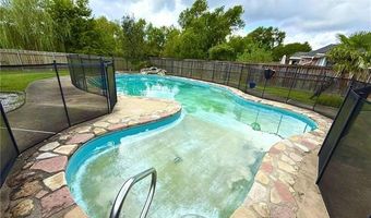 358 W SHORE Dr, Alexandria, LA 71303