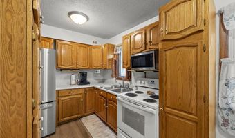 168 Linden Cir, Apple Valley, MN 55124
