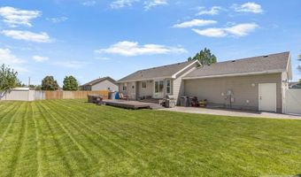 3840 Summerwood Ln, Ammon, ID 83406