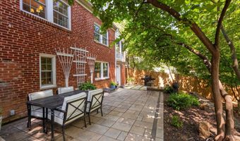 5706 9TH Rd N, Arlington, VA 22205