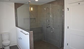 25 N RIDGE Ave UNIT B, Ambler, PA 19002