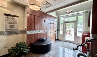206 SW 8th St 212, Bentonville, AR 72712