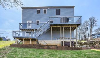 53 Clearview Dr, Brookfield, CT 06804