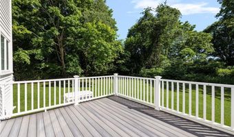 9 Spring St, Jamestown, RI 02835