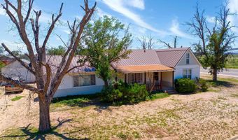 323 L St, Carlsbad, NM 88220