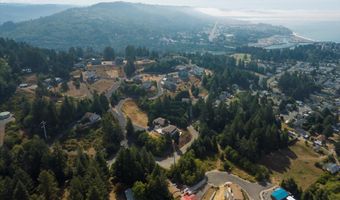 7774 Zoe Dr, Brookings, OR 97415