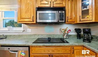 13545 Lyons Ave, Bayou La Batre, AL 36509
