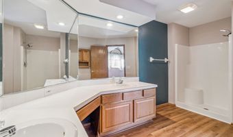 1340 Alderwood Dr, Altoona, IA 50009