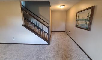 1302 18th Dr NE, Austin, MN 55912