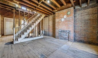431 E Carson St, Airville, PA 15203