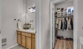 7216 SW MANOR Way F, Beaverton, OR 97078