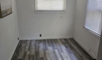 448 Maple Leaf Rd, Bedford, IN 47421