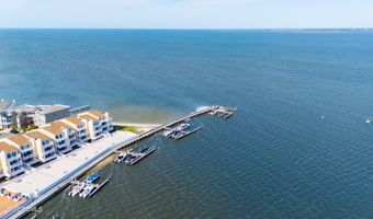 401 Bay Shore Dr 17B, Barnegat, NJ 08005
