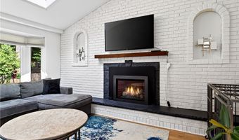 60 Fennec Ln, Amherst, NY 14051