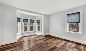 22 Parker St, Bangor, ME 04401