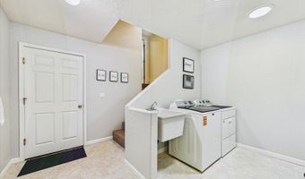 186 Lindholm Ln, Arcata, CA 95521