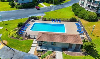2008 E Ft Macon Rd D18, Atlantic Beach, NC 28512