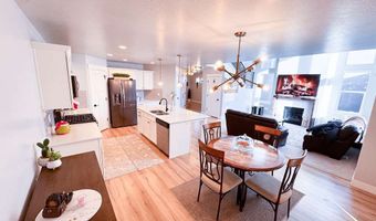 977 W BRENNAN St, Bluffdale, UT 84065