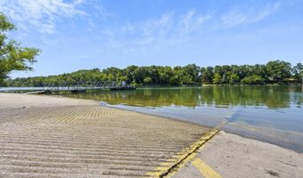 24352 State Hwy Ee, Aurora, MO 65605