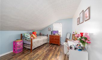 29 Sandusky St, Fredericktown, OH 43019