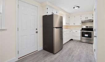 370 Montgomery Ave, Cranston, RI 02905