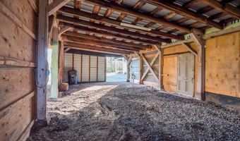 210 DORRIS St, Springfield, OR 97477
