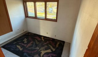602 Bennett St, Bottineau, ND 58318