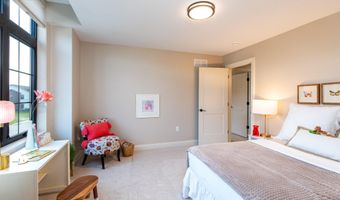 2015 Lacey Dr, Ames, IA 50010