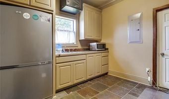 1450 PETERMAN Dr D, Alexandria, LA 71301