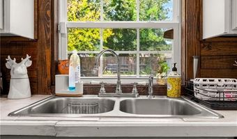 2119 WETTERMARK St, Alexandria, LA 71301