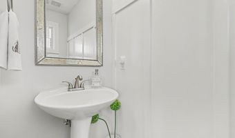 5918 Farmview Dr, Allendale, MI 49401