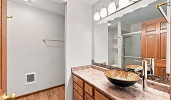 220 Yukon Pass, Auburn, IN 46706
