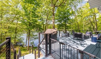 361 E Lakeshore Dr, Alloway, NJ 07422
