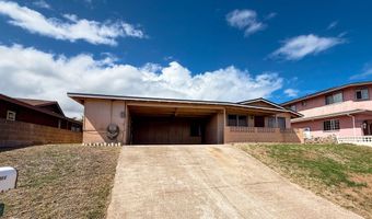 588 POHAKU St, Kahului, HI 96732