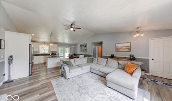6888 E County Road 800 N, Bainbridge, IN 46105