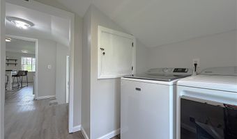 241 East Ave, Akron, NY 14001